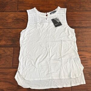 89th & Madison White Crochet Sleeveless Blouse